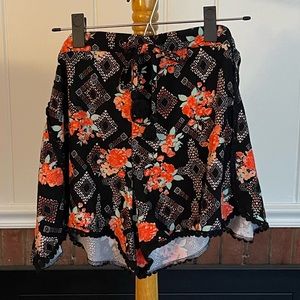 Derek Heart Plus floral shorts 3x
